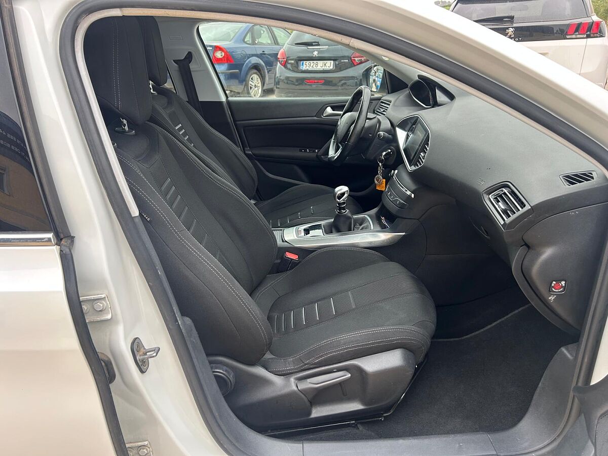 PEUGEOT 308 SW ALLURE 1.6 BLUE HDI SPANISH LHD IN SPAIN 202000 MILES SUPERB 2014